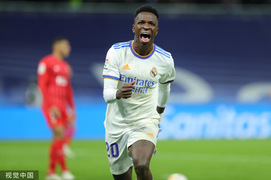 神对她产生 神对她产生