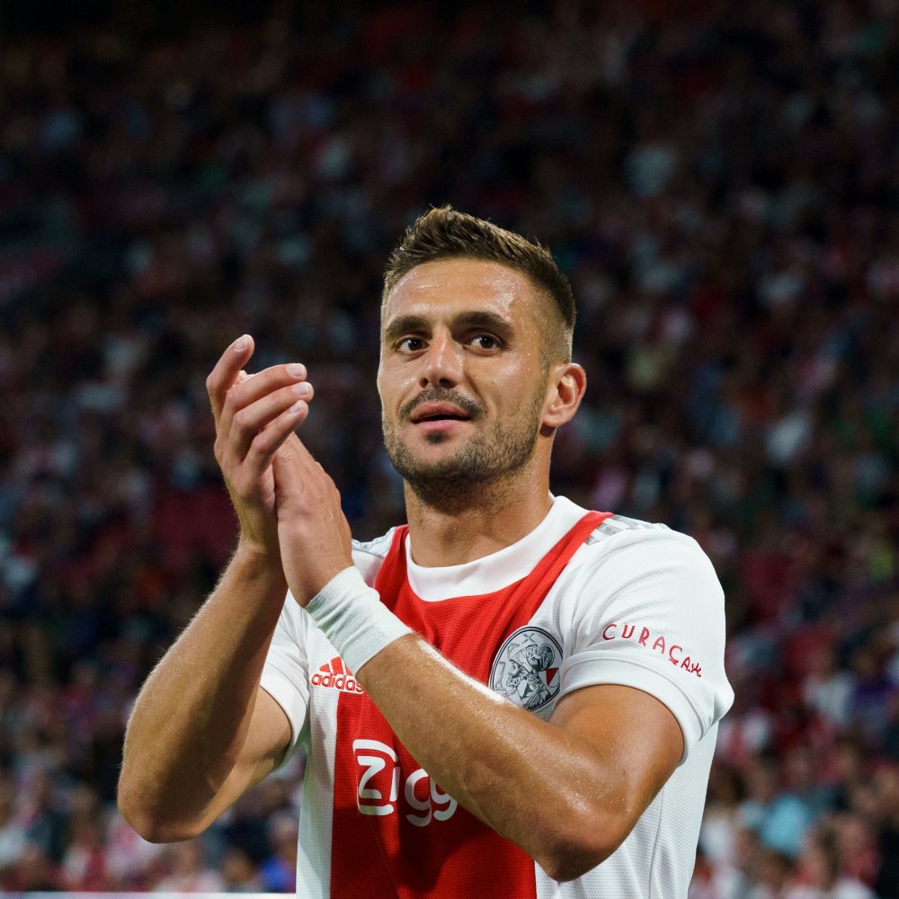 赛场上一直 赛场上一直